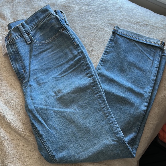 *NWT* J. Crew Jeans! Super soft + comfy - Picture 7 of 8